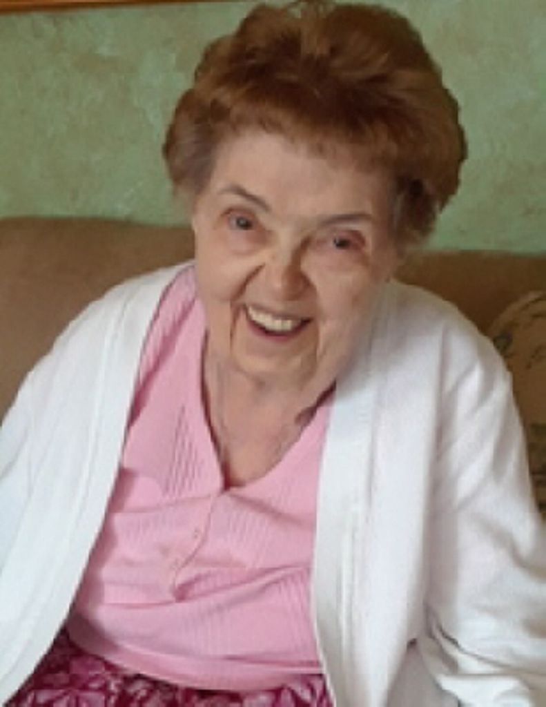 Carolyn Eccles Schlosser