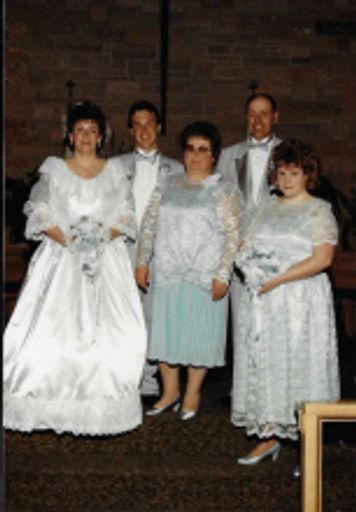 Ruth Ann Richtemeyer photo gallery thumbnail 32 of 102