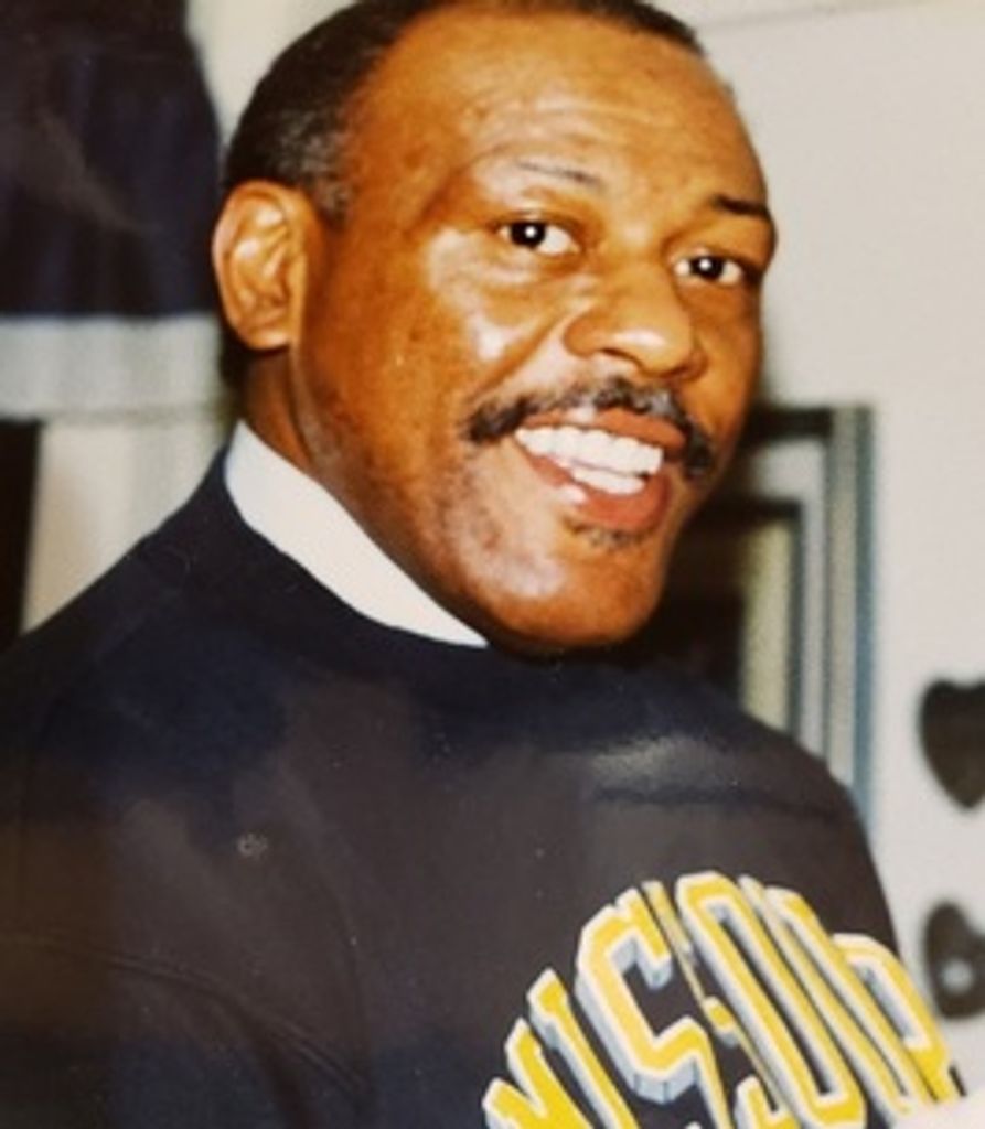 Luther Davis Profile Photo