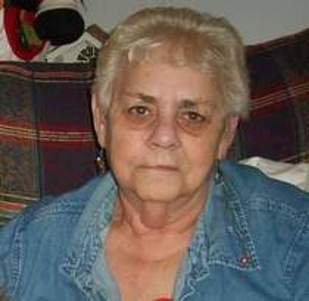 Patricia  "Pat" (Harper)  Emmons