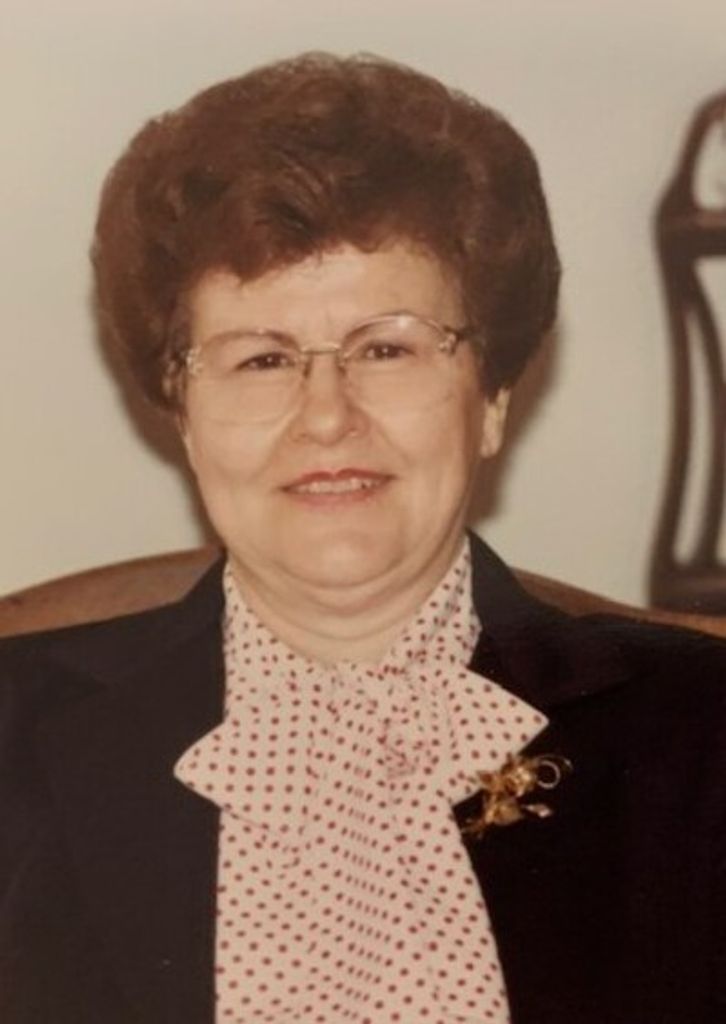 Clara Fischer Profile Photo