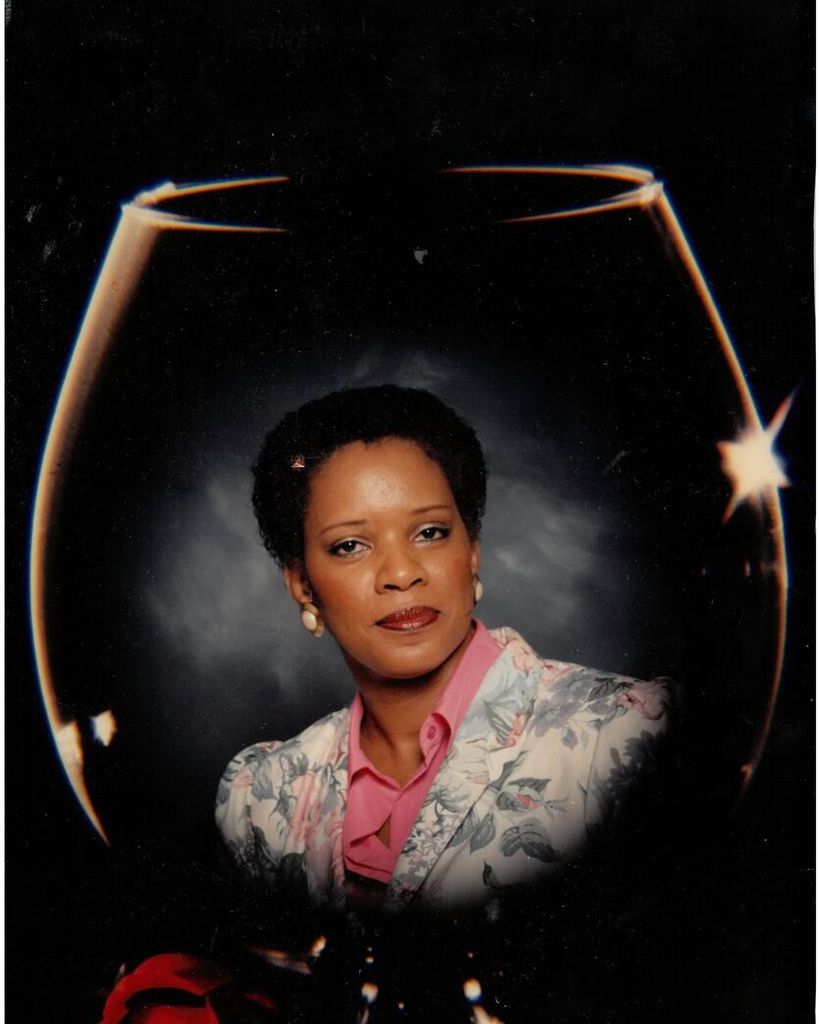 Ms. Annie Louise Glenn