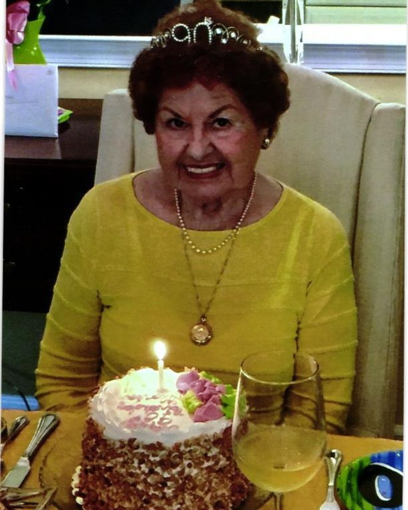 Gloria Iozzi