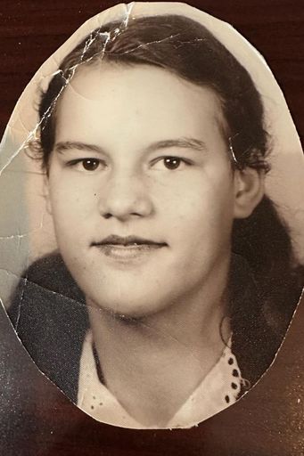 Carolyn Elizabeth Hall Profile Photo