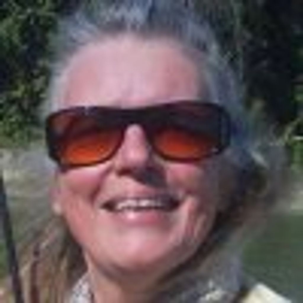 Toni  M Smith