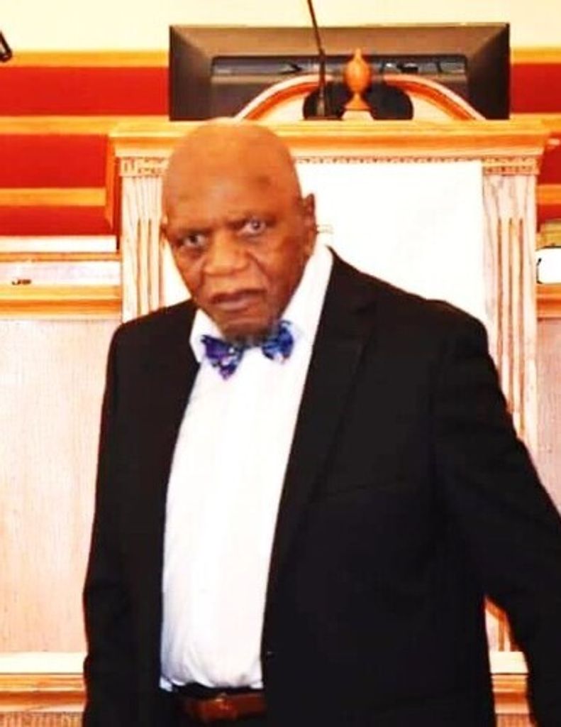 Rev Dr Robert W Green Profile Photo