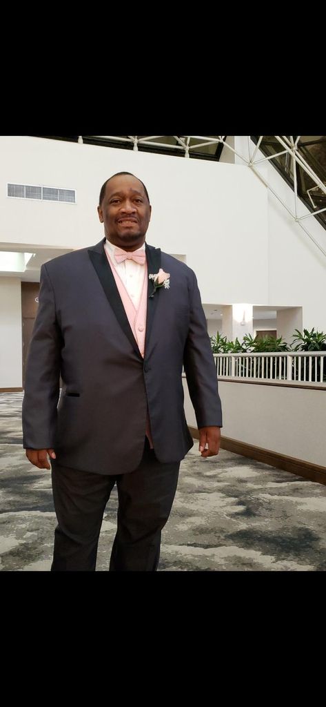 Mr. Willie Gunn Profile Photo