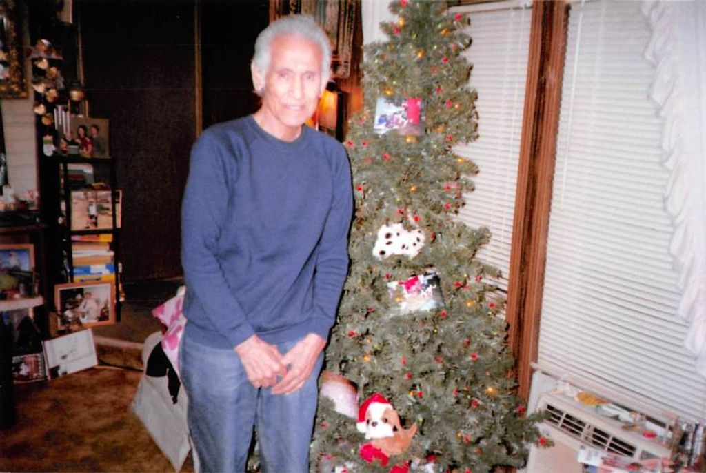 Paul Cisneros Profile Photo