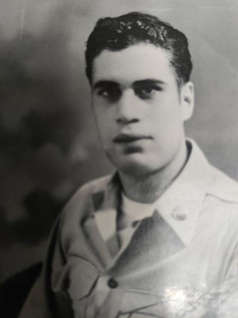 Manuel L. Vargas Profile Photo