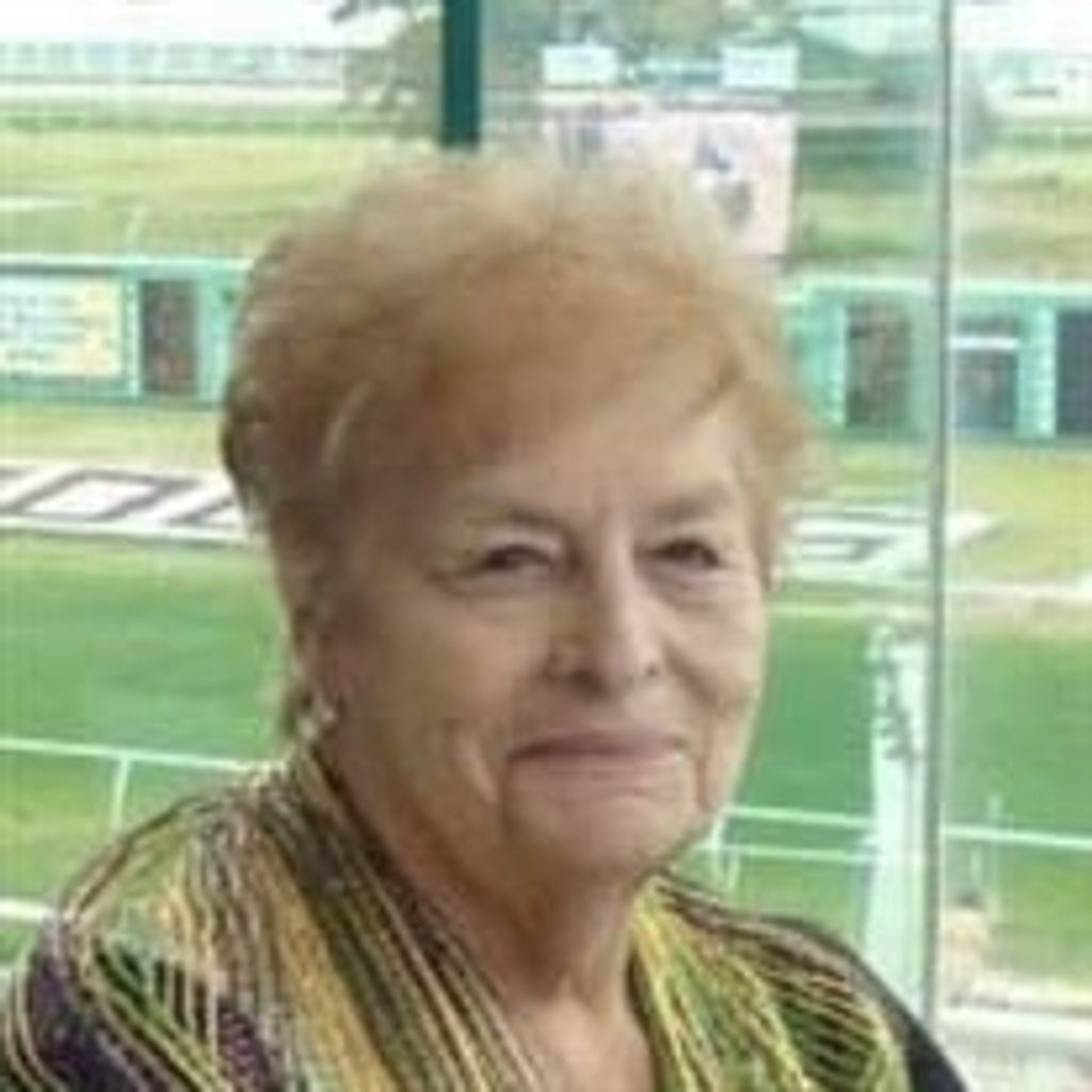 Delores Mai