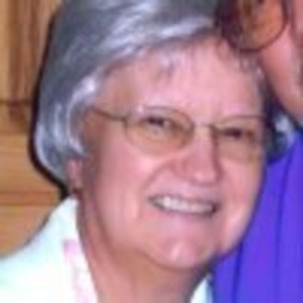 Gloria M Laclair
