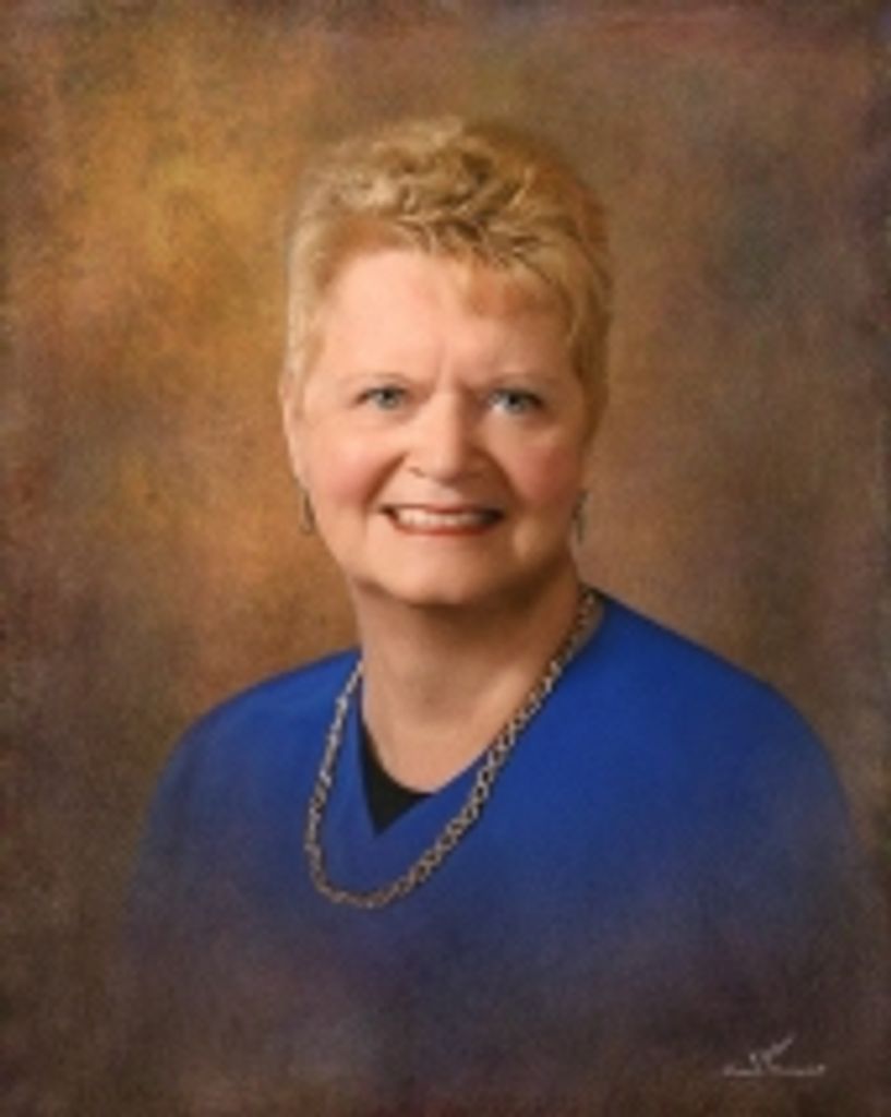Carolyn Farnam