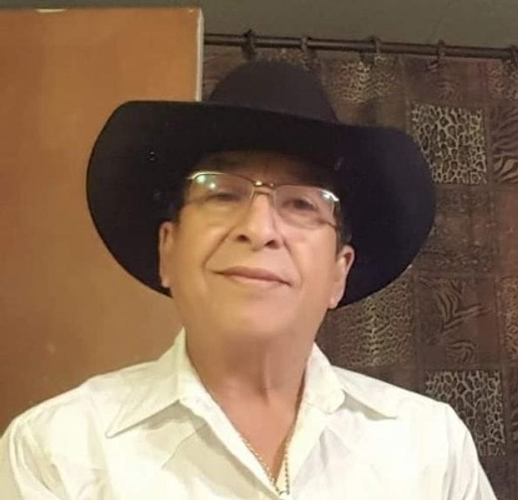 Victor M. Hernandez Profile Photo