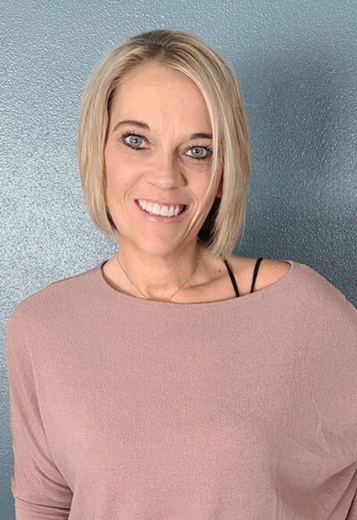 Deidre Hoffman Profile Photo