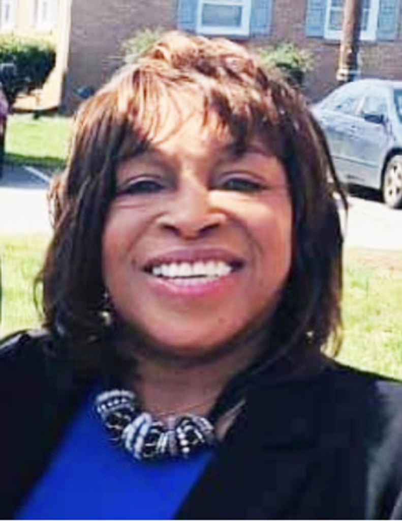 Lora Yvonne Charleston Campbell