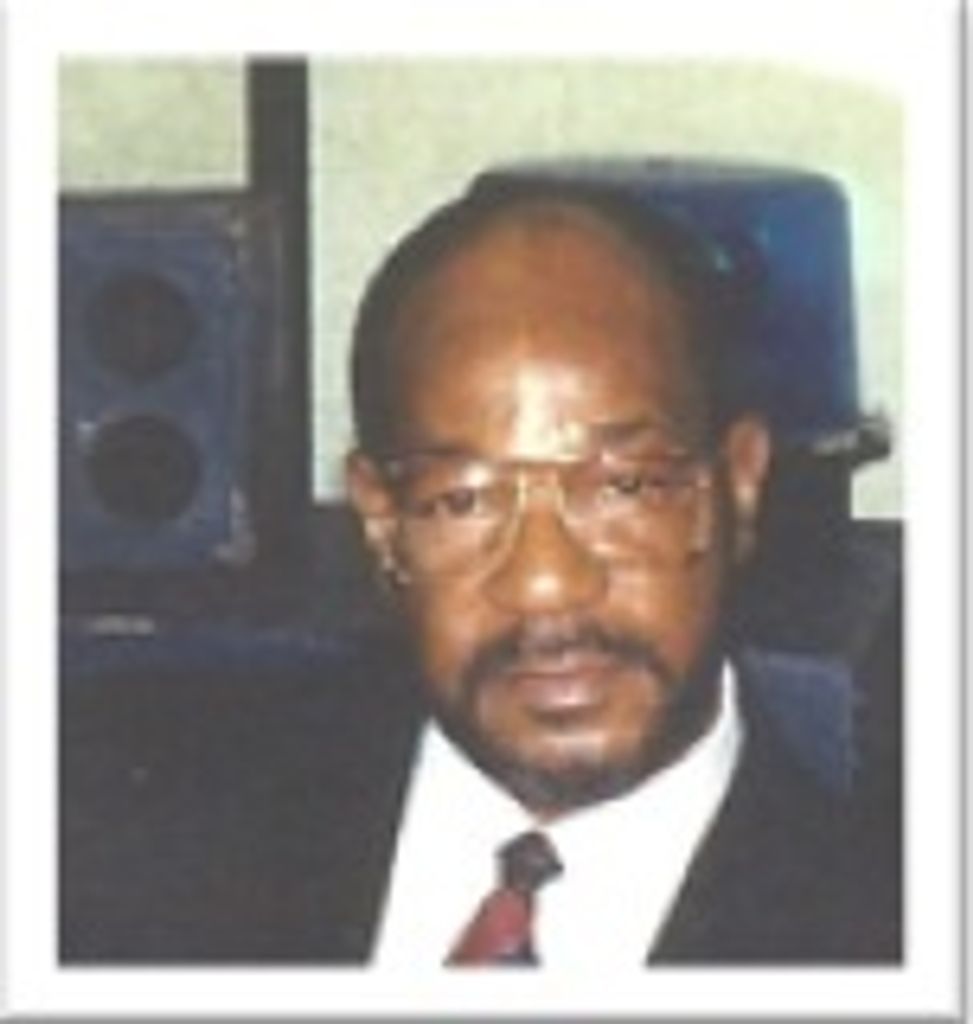 Gladstone Roy Russell Profile Photo