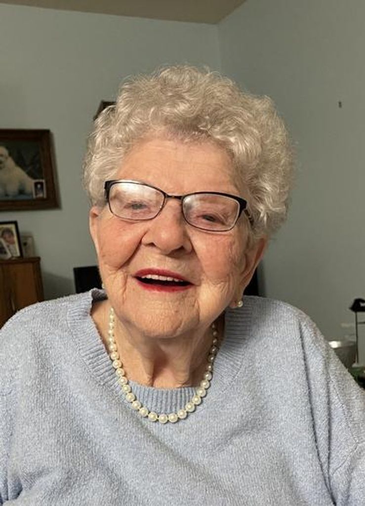 Helen Hattie (Reich) Kenowith Profile Photo