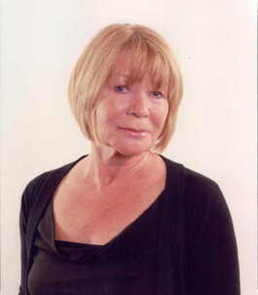 Christine Rhodes Kay