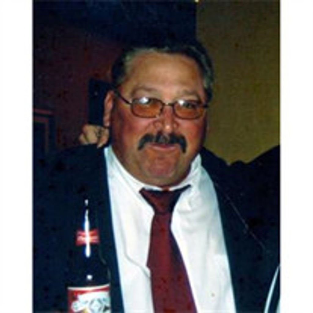 Robert Alan Niedzinski "Bacon"