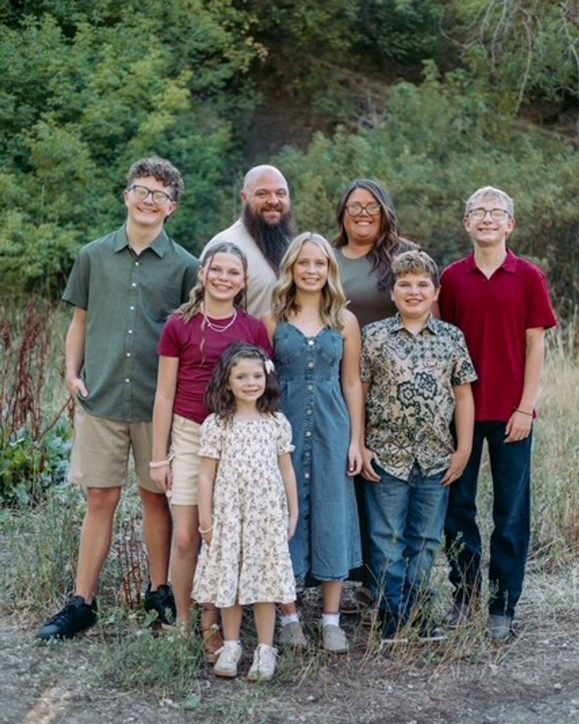 Nathan, Addisyn, Rayda, Easton, and Francie Bird Profile Photo
