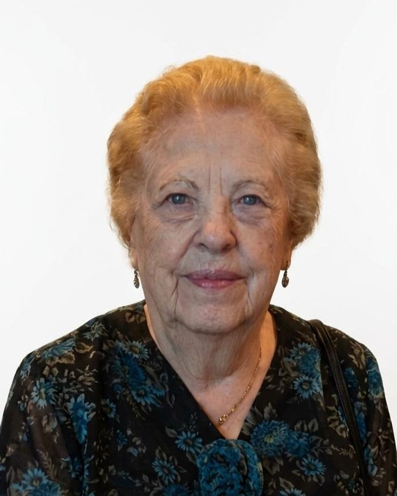 Calliroe Lois Karbaliotis