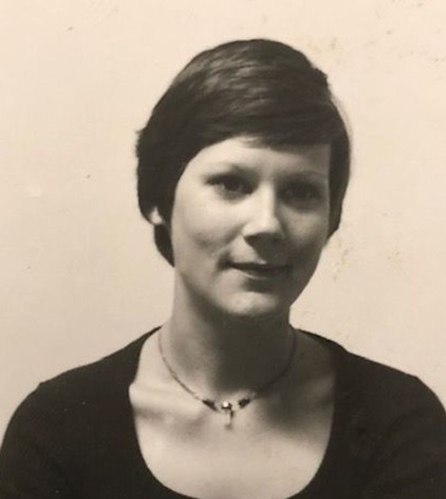 Laurie J Minichiello