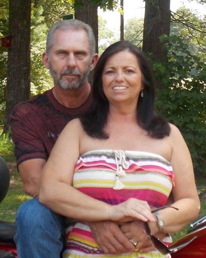 Susie and Steve Parker Profile Photo