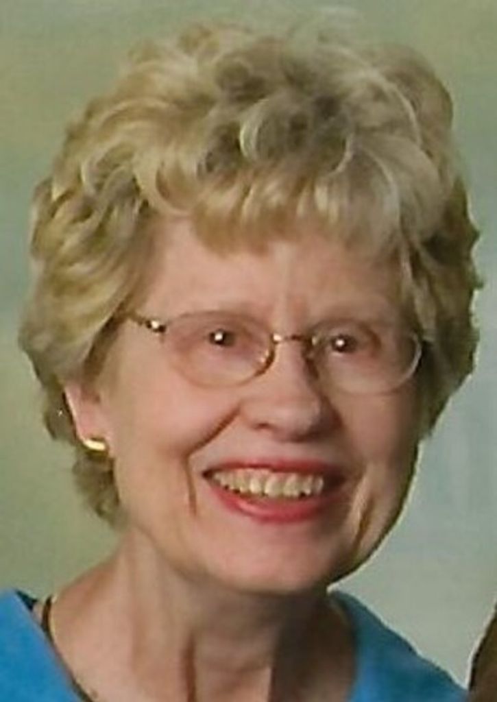 Joan Lee Profile Photo