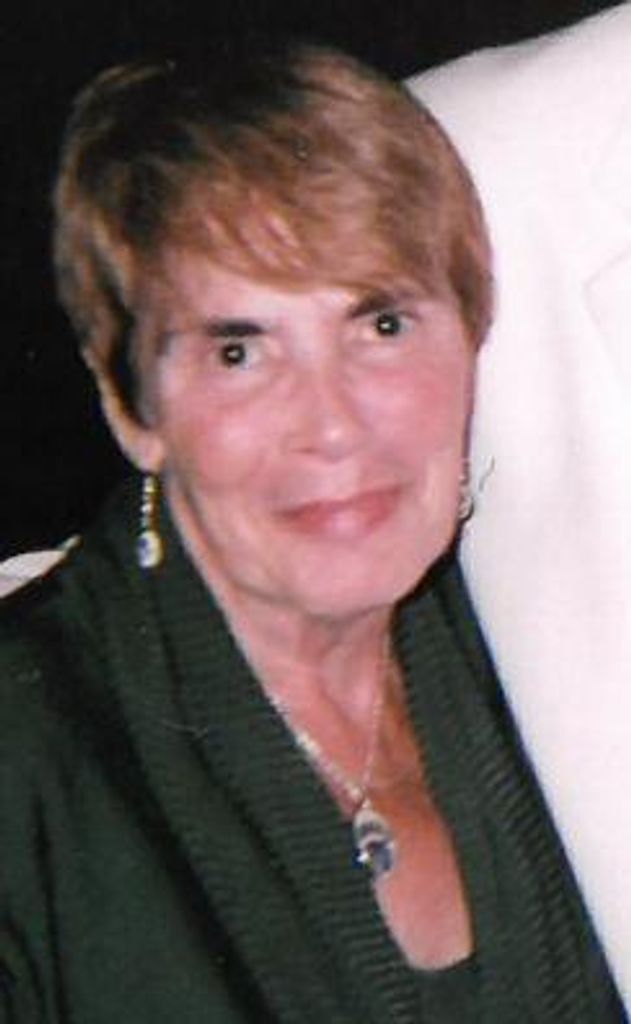 Shirley Lee (Nimon)  Young Profile Photo