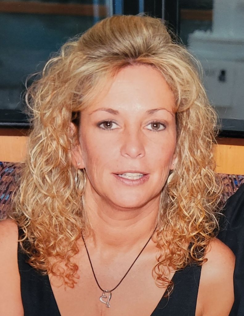 Mrs. Lynne M. (Hyland)  Hamm