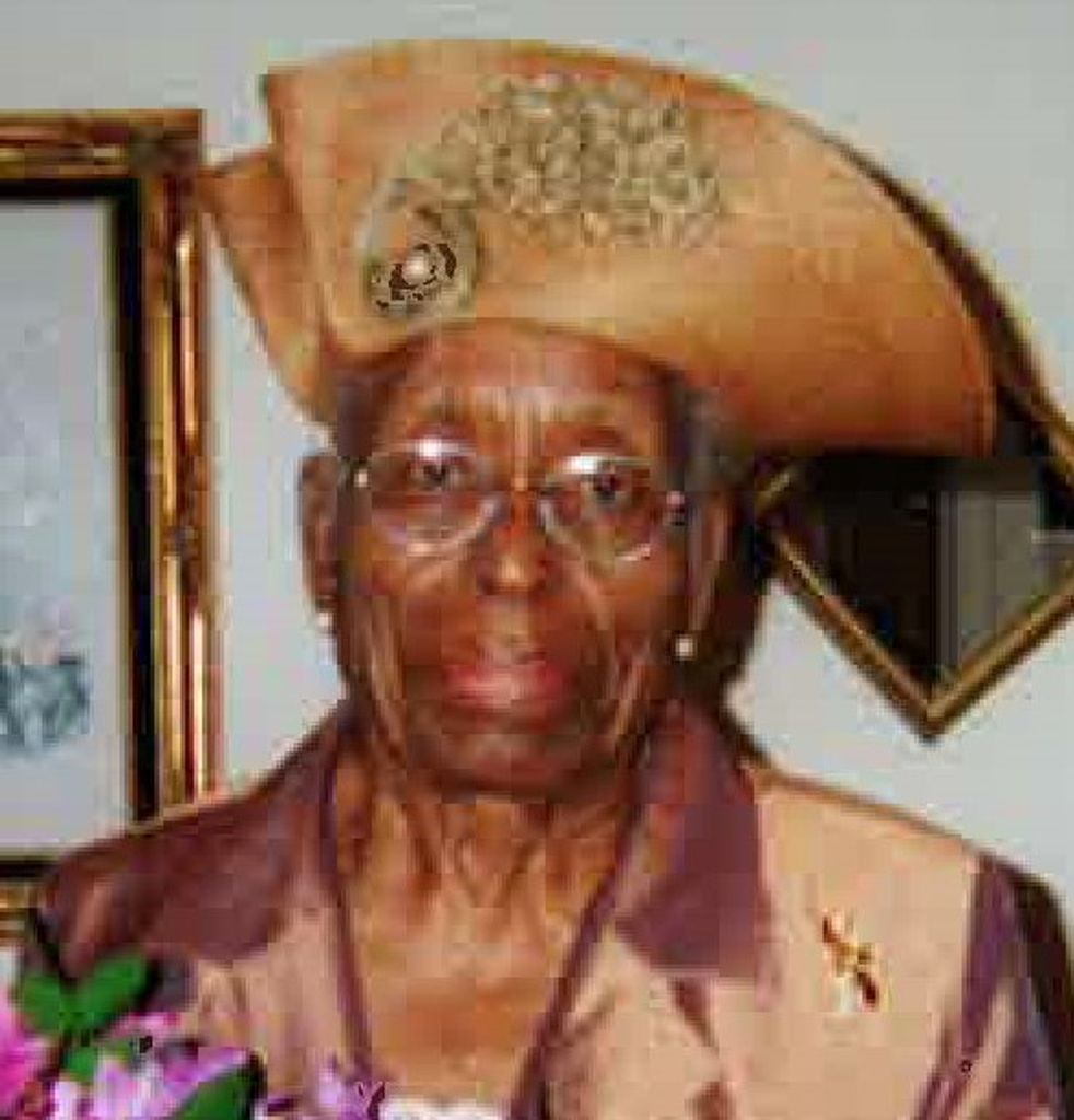 Esther Reynolds