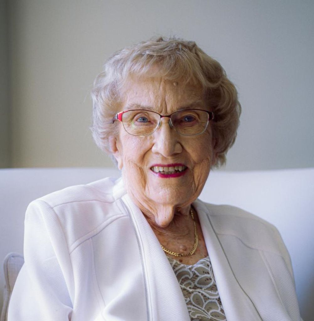 Joan Elizabeth Mcmaster