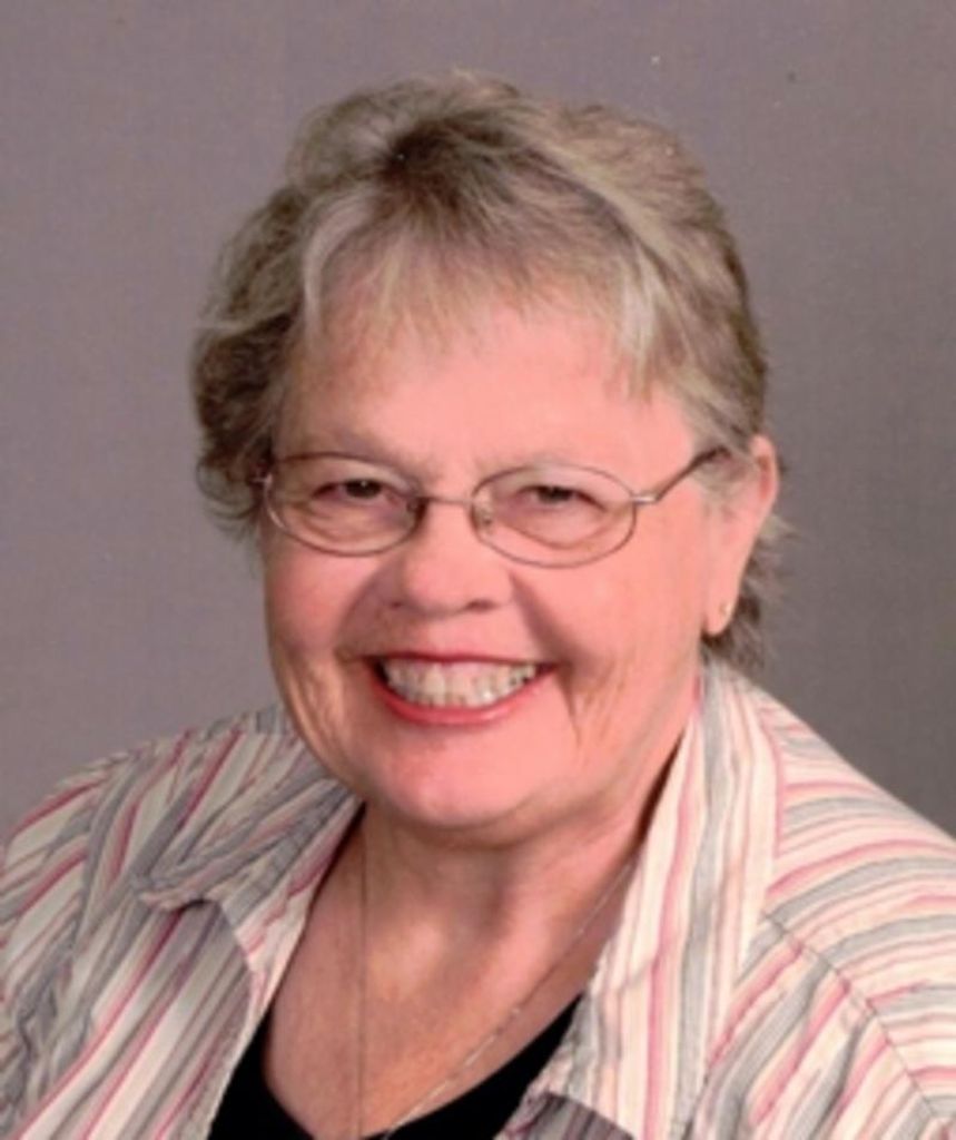 Lynne E. Von Weihe Profile Photo