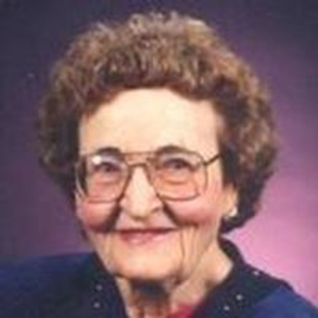 Maurine Traweek