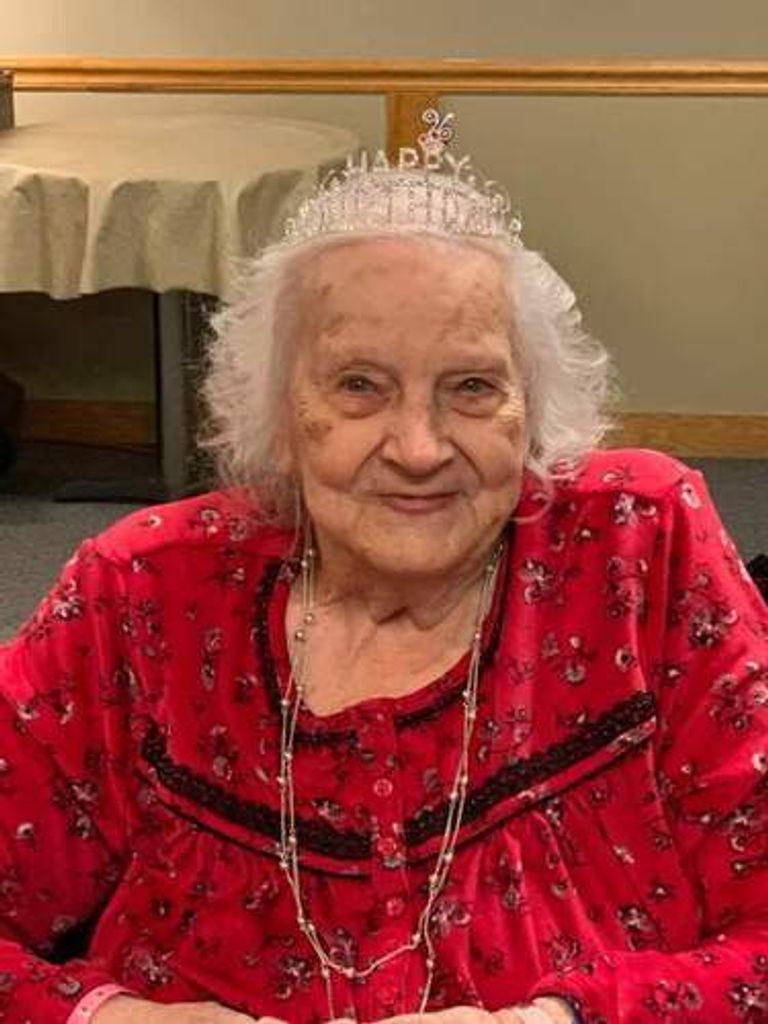 Geneva Fern (Badgley) Mason