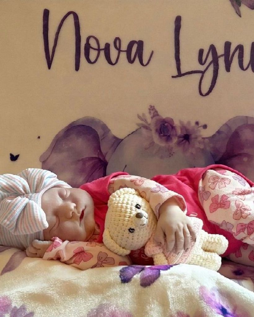 Nova Lynne Hirschey
