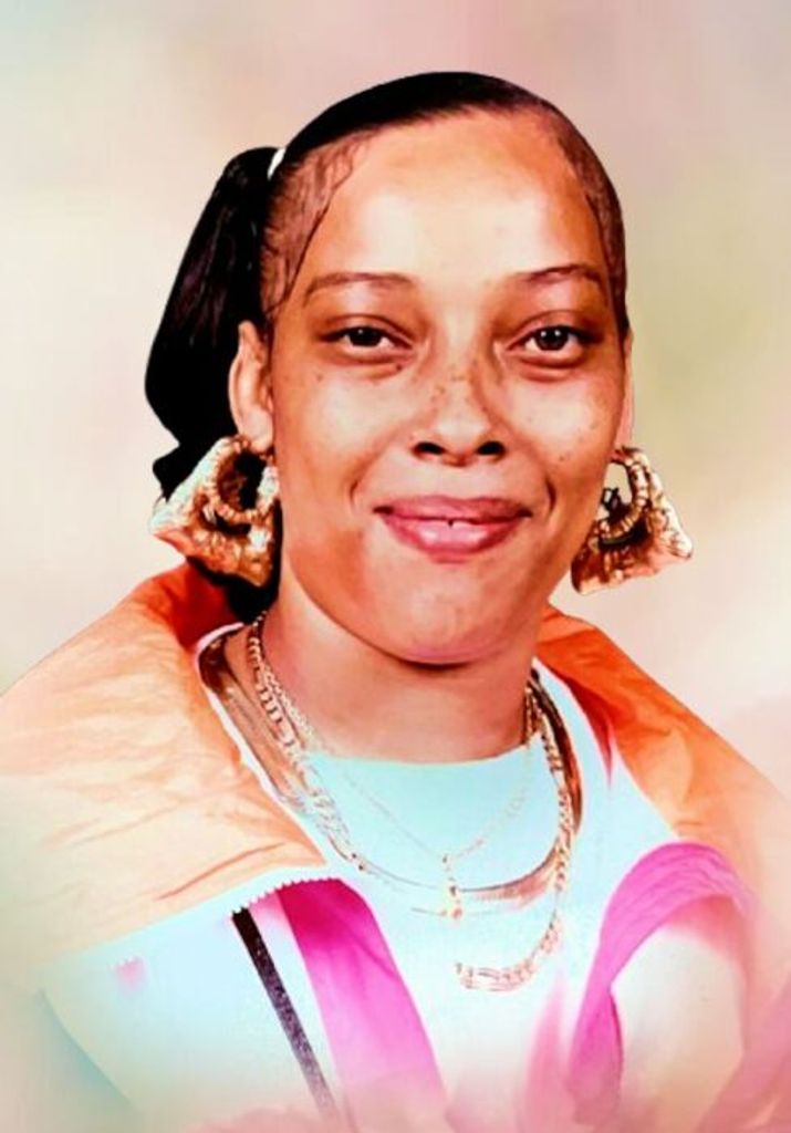 Monta Combs Profile Photo
