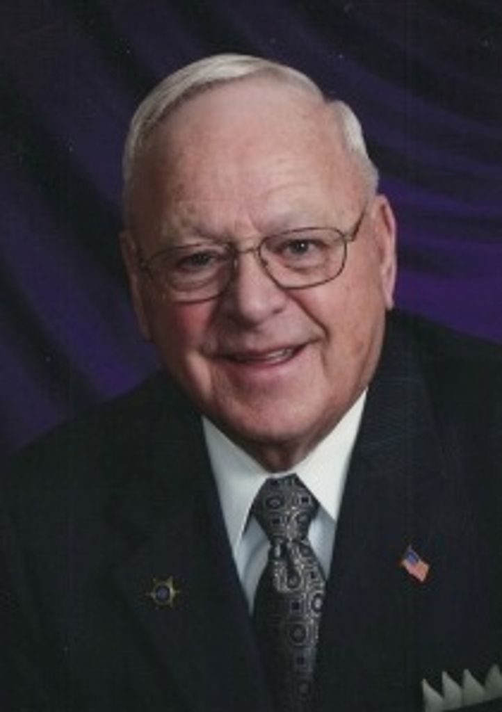 Carl H. Thiel Profile Photo