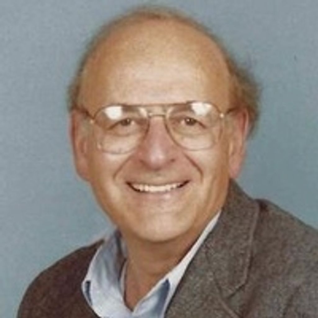Carl  H. Lavin