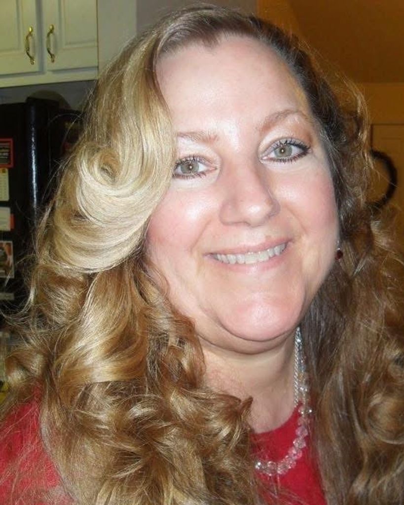 Donna Marie Hollowell