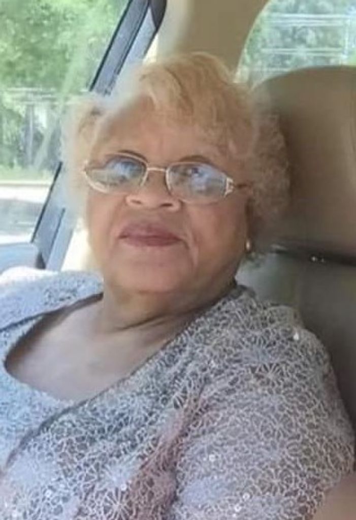Sarah Mae Richbow