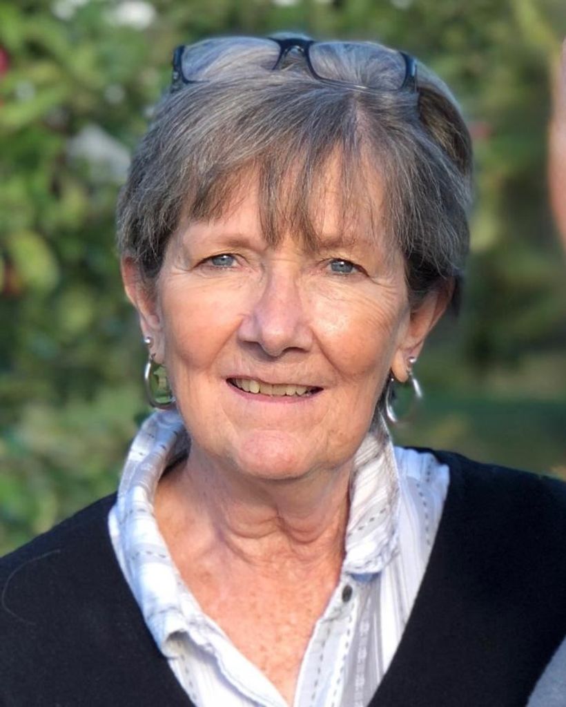 Yvette Elizabeth Romanoski Profile Photo