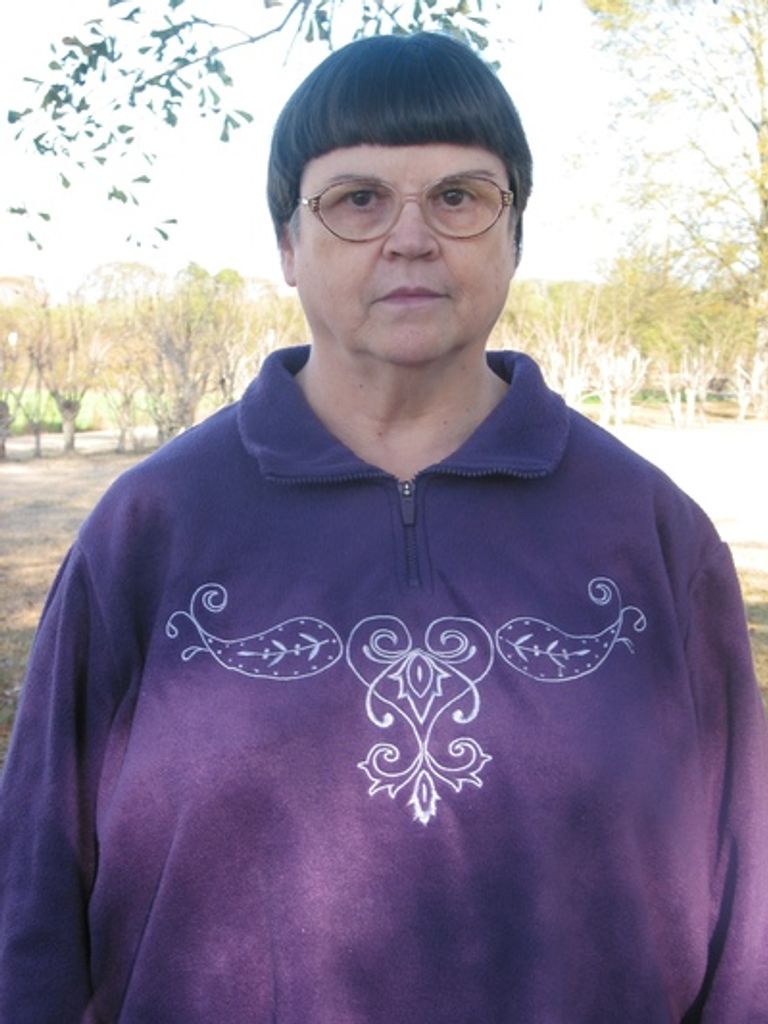 Mary Ellen Cade Mondul Profile Photo