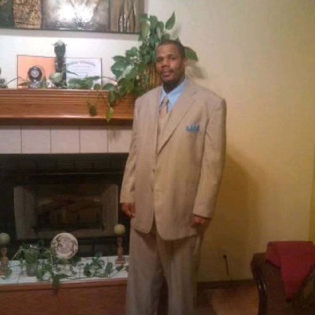 Dante Oaron Adams Profile Photo