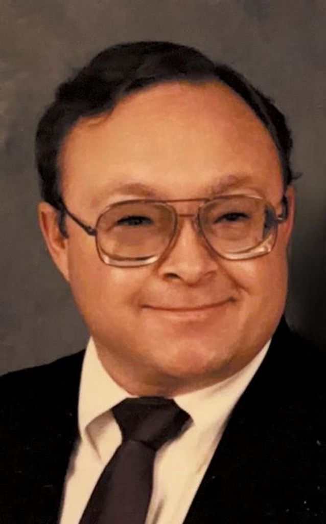 Robert William Smithee Profile Photo