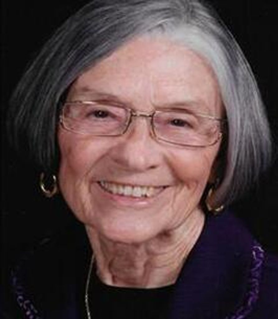 Maxine Holmes Profile Photo
