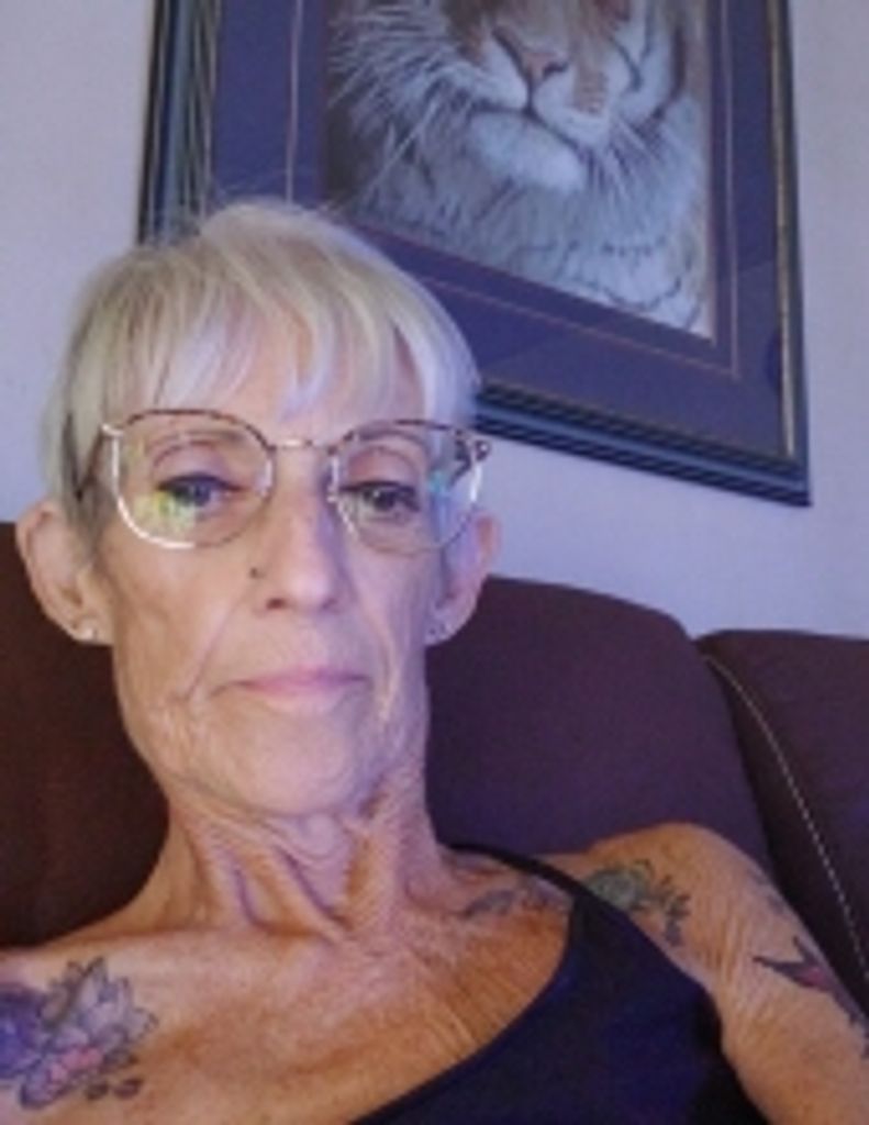 Carolyn White Profile Photo