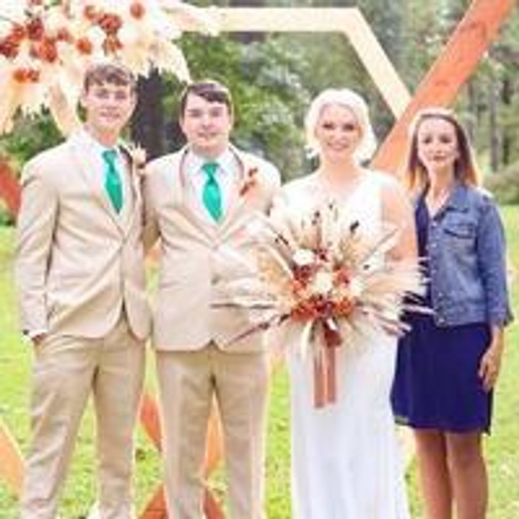 Tina Marie Cantrell Profile Photo