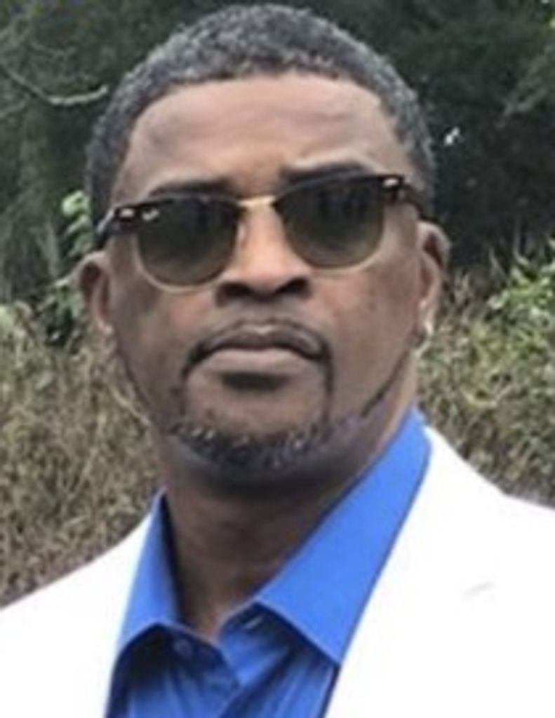 Willie Earl Lewis, Jr. Profile Photo