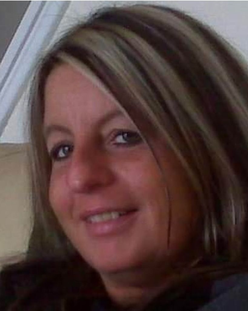 Laurie Ann Uzarevic Profile Photo